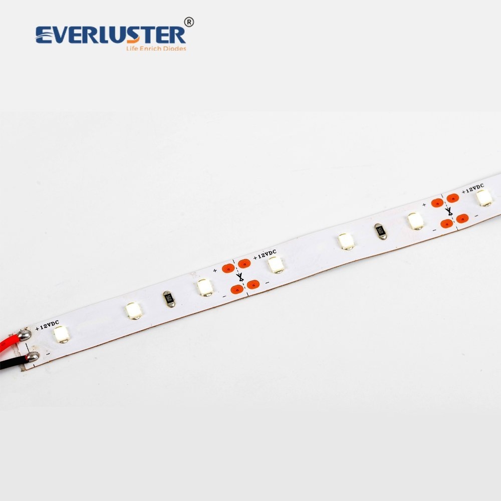 12V ECO-Serie 9.8watt 80 ° C 2835 LED-Streifen 10mm FPC