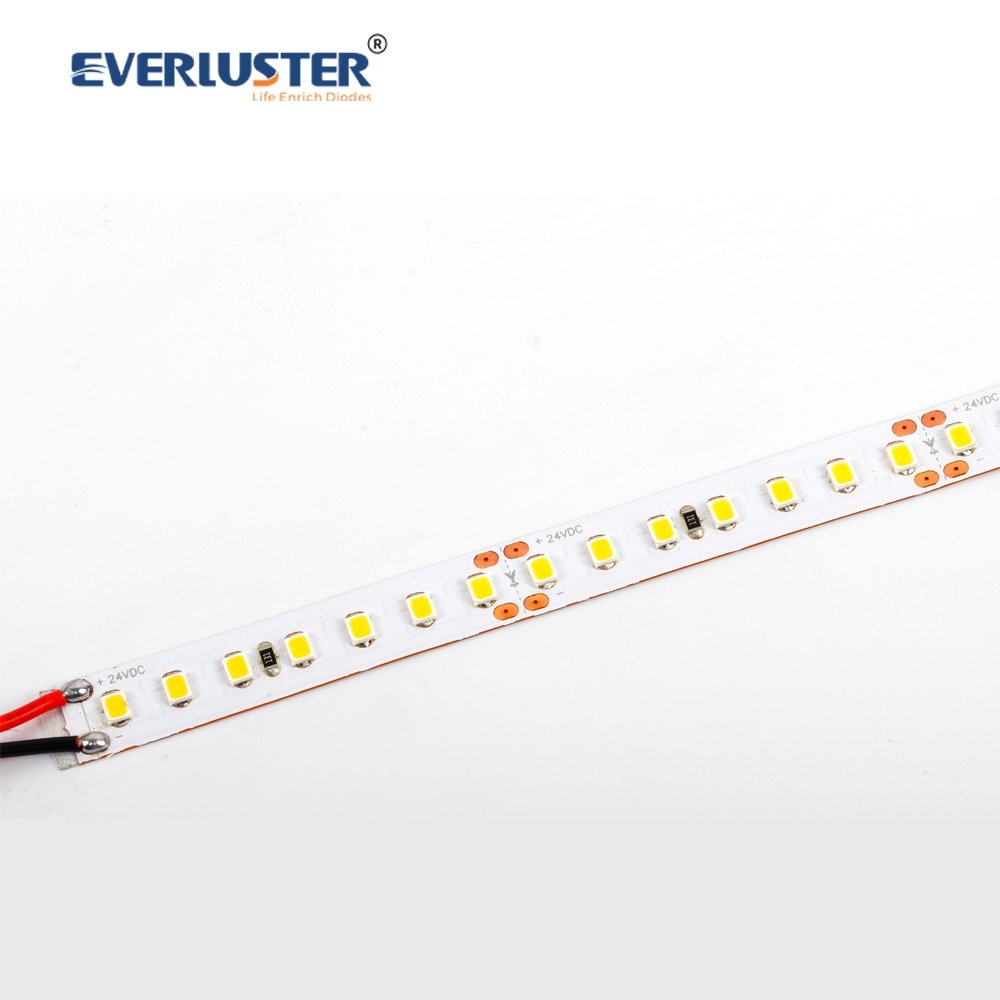 24V hohe Effizienzserie 140lm / Watt 2835 Streifenlicht